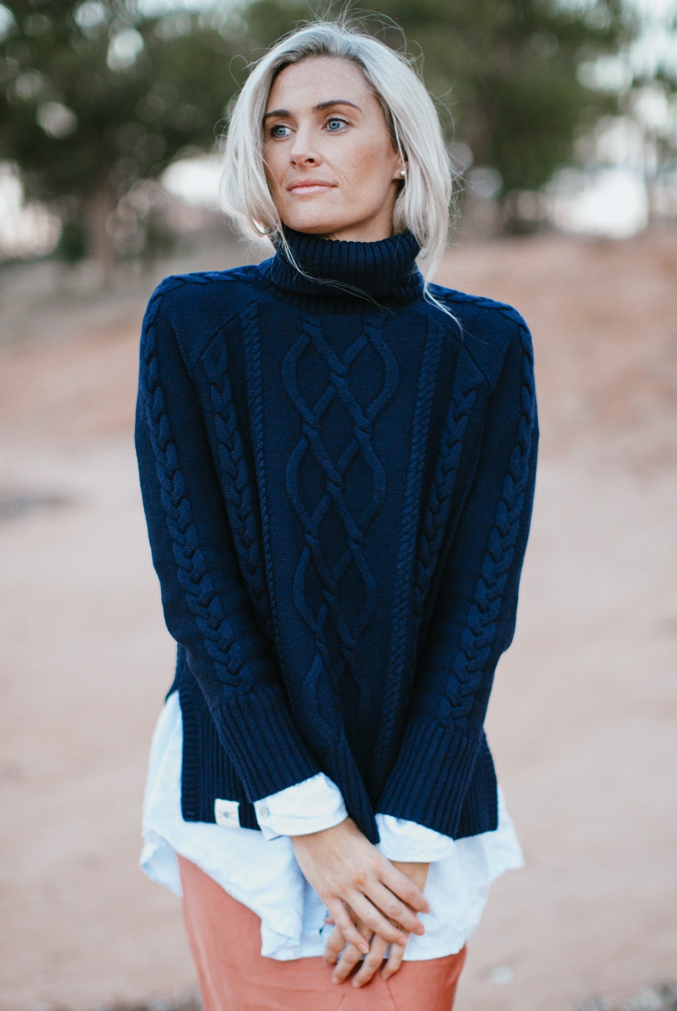 Cable knit 2024 sweater navy